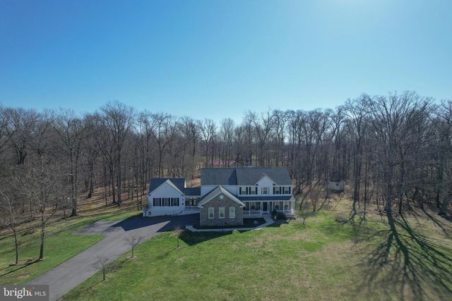 140 PARLIAMENT WAY, Charles Town, WV 25414