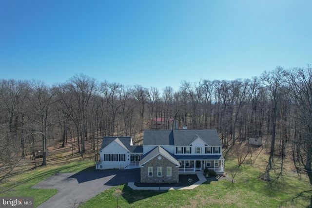 140 PARLIAMENT WAY, Charles Town, WV 25414