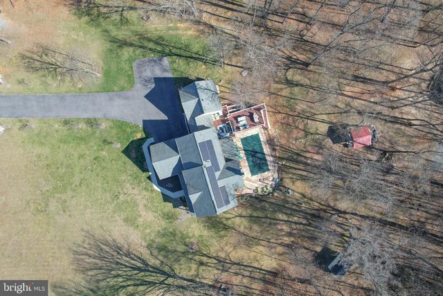 140 PARLIAMENT WAY, Charles Town, WV 25414