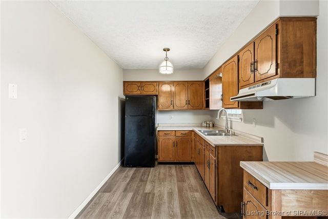 2301 Dunbar Drive, Jeffersonville, IN 47130