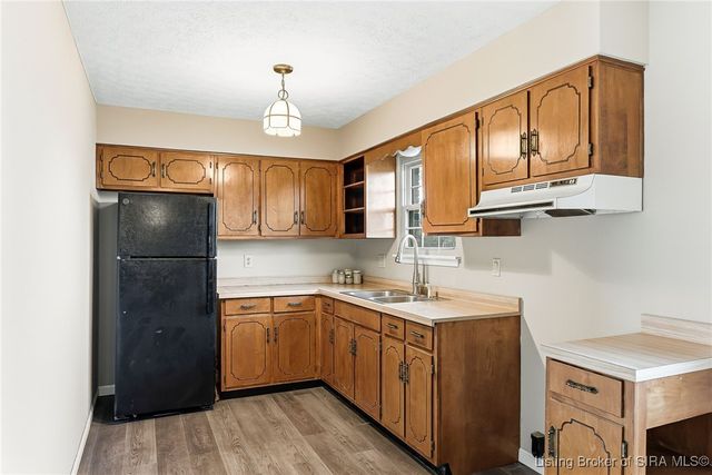 2301 Dunbar Drive, Jeffersonville, IN 47130