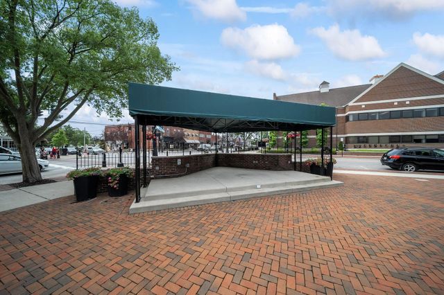 3692 Beulah Park Drive, Grove City, OH 43123