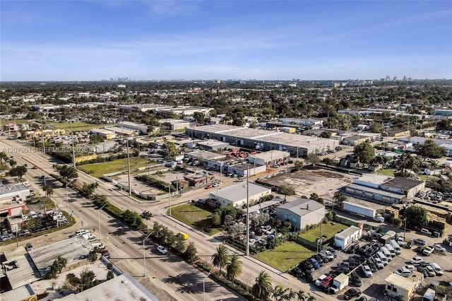 5960 SW 23rd Street, West Park, FL 33023