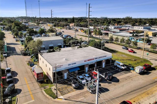 5960 SW 23rd Street, West Park, FL 33023