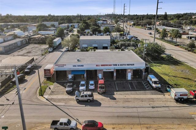 5960 SW 23rd Street, West Park, FL 33023