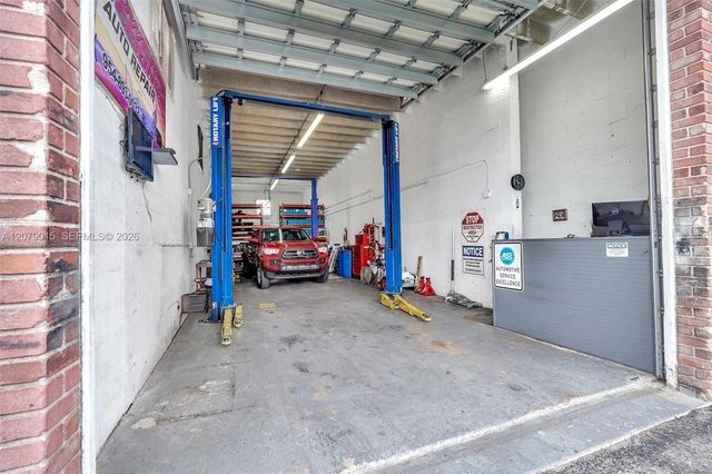 5960 SW 23rd Street, West Park, FL 33023