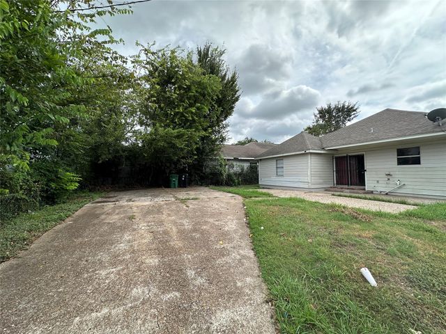 2324 Gentry Street, Houston, TX 77009