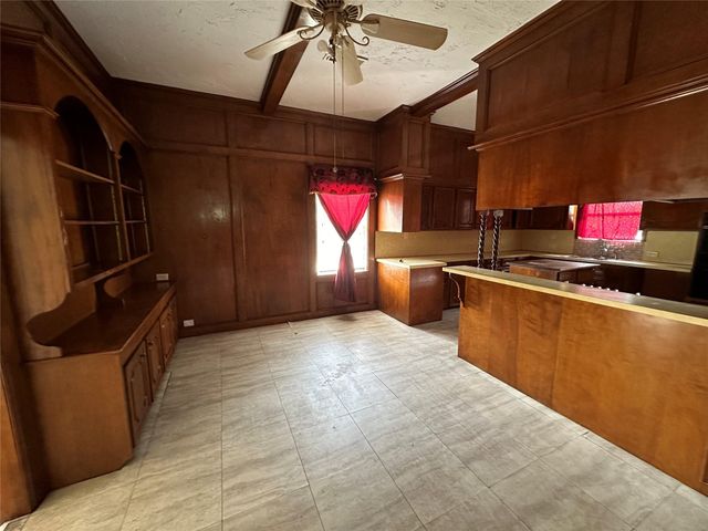 2324 Gentry Street, Houston, TX 77009