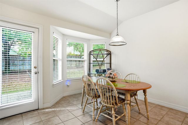 1904 Fairmount Park Drive, Denton, TX 76210