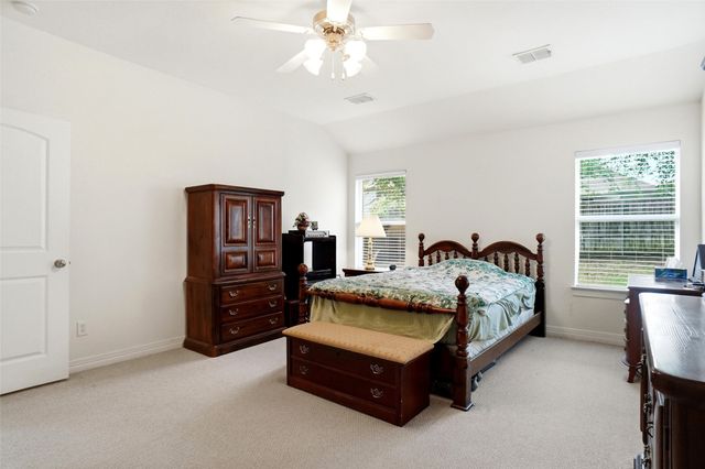 1904 Fairmount Park Drive, Denton, TX 76210