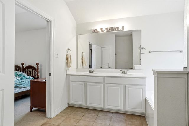 1904 Fairmount Park Drive, Denton, TX 76210