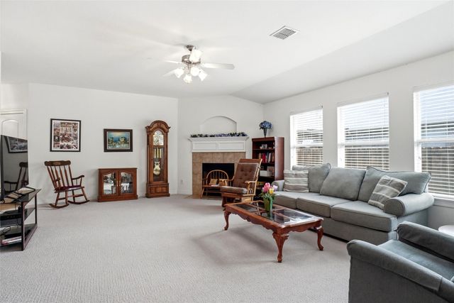 1904 Fairmount Park Drive, Denton, TX 76210