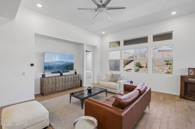 14663 N Blue Juniper Lane, Marana, AZ 85658