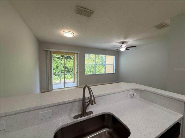 8118 STONE PATH WAY, Tampa, FL 33647