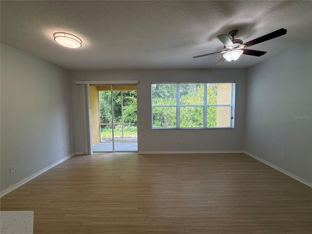 8118 STONE PATH WAY, Tampa, FL 33647