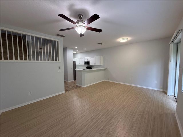 8118 STONE PATH WAY, Tampa, FL 33647