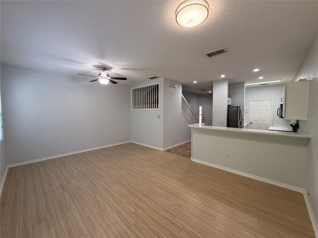 8118 STONE PATH WAY, Tampa, FL 33647