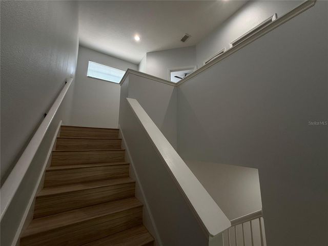 8118 STONE PATH WAY, Tampa, FL 33647