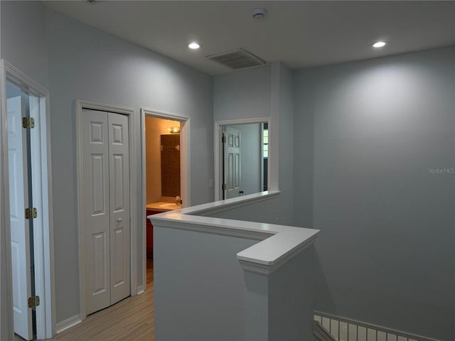 8118 STONE PATH WAY, Tampa, FL 33647