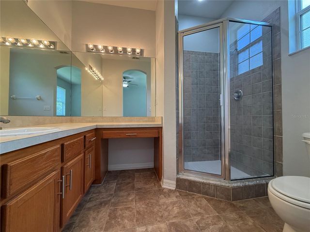 8118 STONE PATH WAY, Tampa, FL 33647