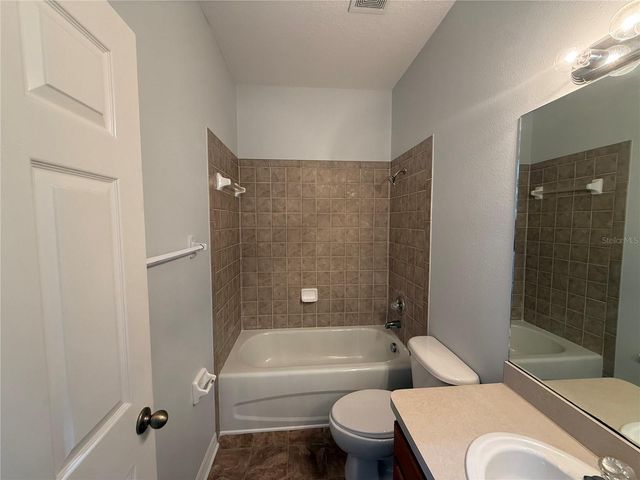 8118 STONE PATH WAY, Tampa, FL 33647