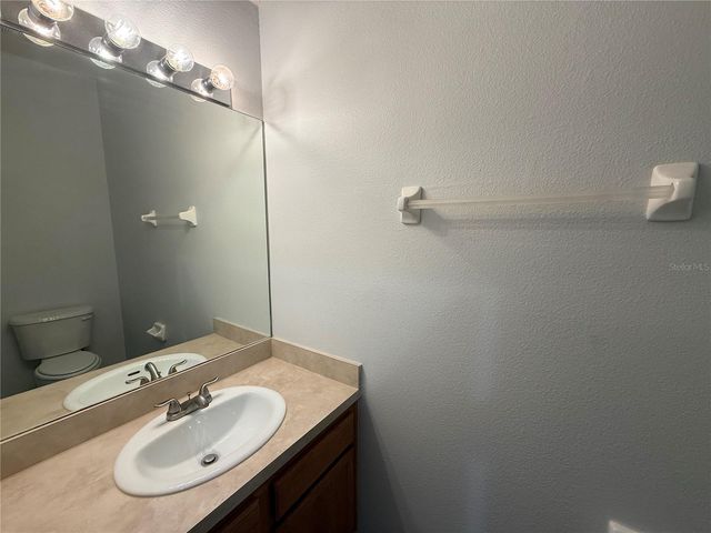 8118 STONE PATH WAY, Tampa, FL 33647