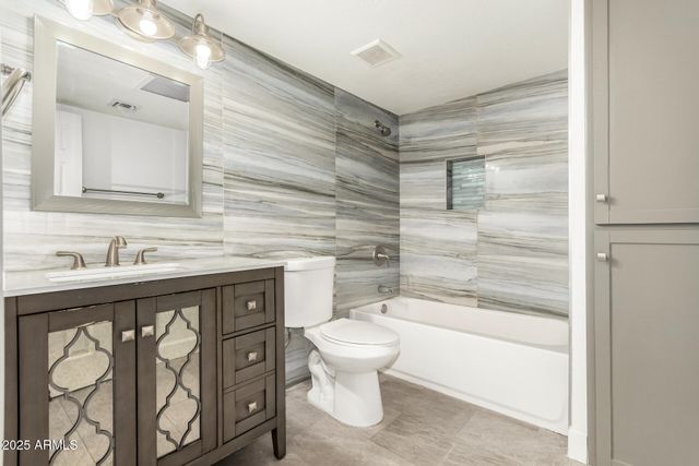 1717 E PEBBLE BEACH Drive, Tempe, AZ 85282