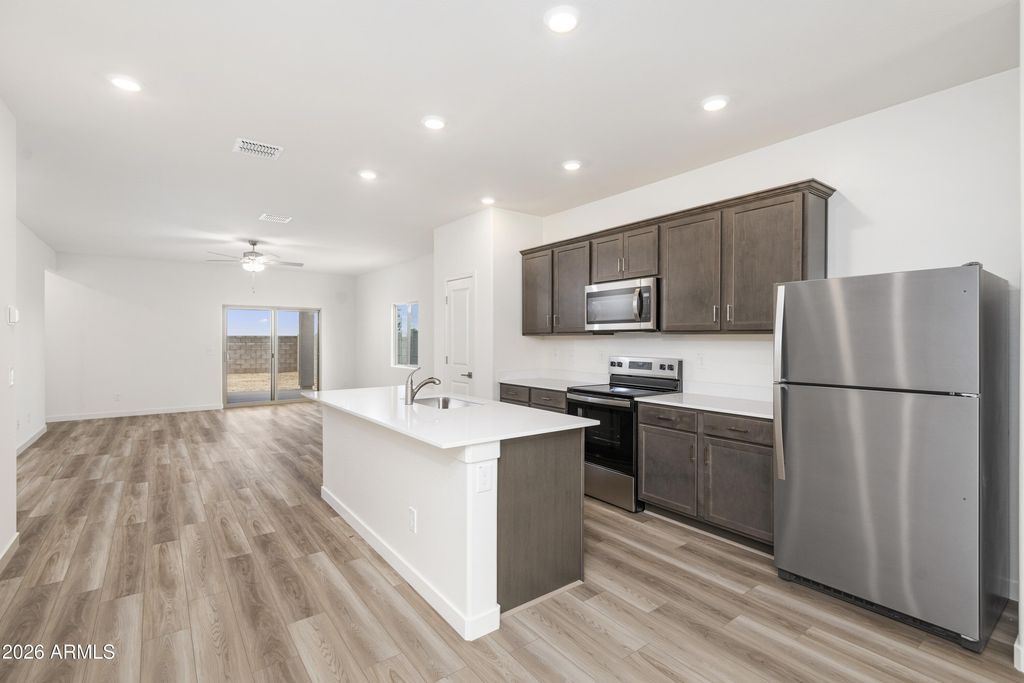 674 S MARICOPA Road, Florence, AZ 85132 — photo 2