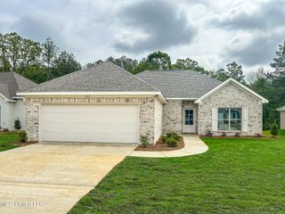 969 Riverside Lane, Pearl, MS 39208