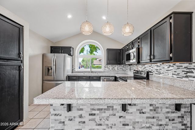 610 N ROSEMONT Circle, Mesa, AZ 85205
