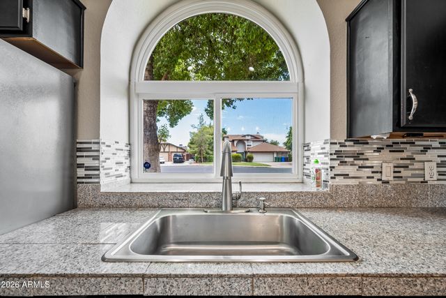 610 N ROSEMONT Circle, Mesa, AZ 85205