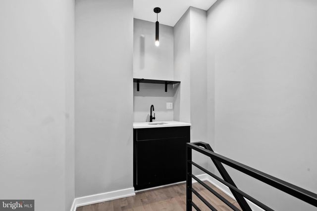 516 PIERCE ST, Philadelphia, PA 19148