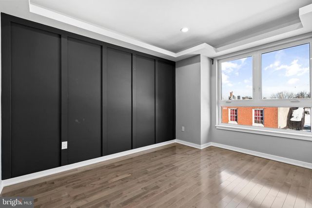 516 PIERCE ST, Philadelphia, PA 19148