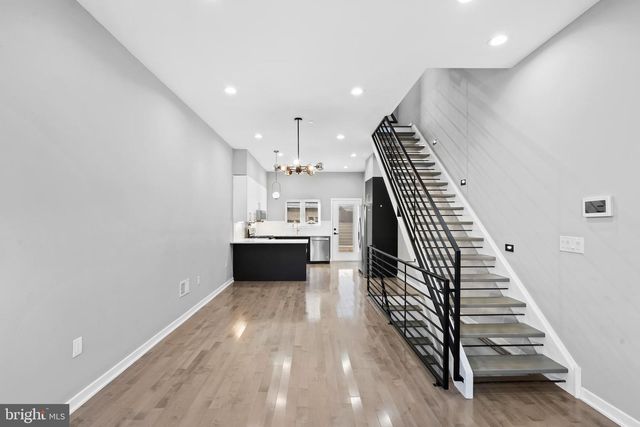 516 PIERCE ST, Philadelphia, PA 19148