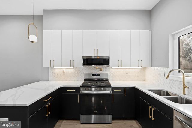 516 PIERCE ST, Philadelphia, PA 19148