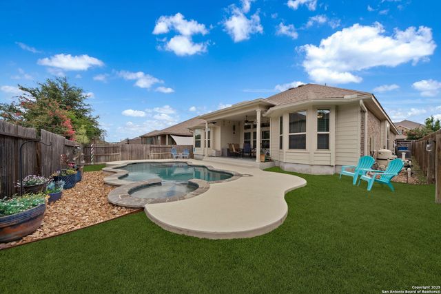 9743 Monken, Boerne, TX 78006