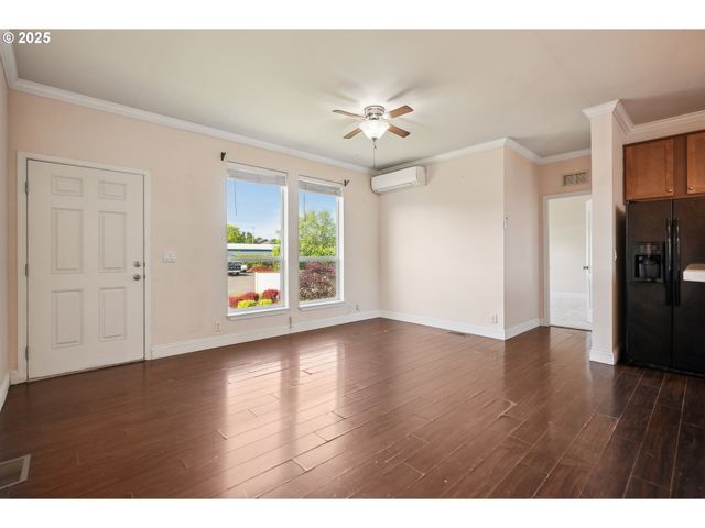 547 Sw GEORGETOWN Way 27, Beaverton, OR 97006