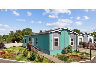 547 Sw GEORGETOWN Way 27, Beaverton, OR 97006