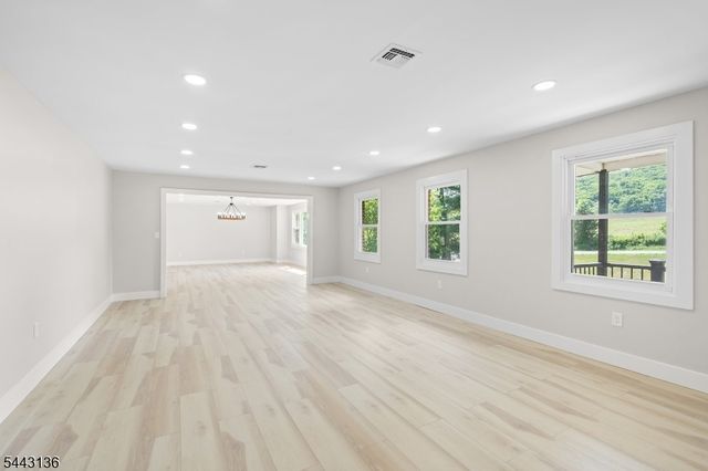 14 Lewisburg Rd, Wantage Twp., NJ 07461
