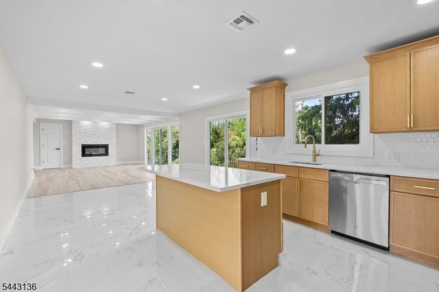14 Lewisburg Rd, Wantage Twp., NJ 07461