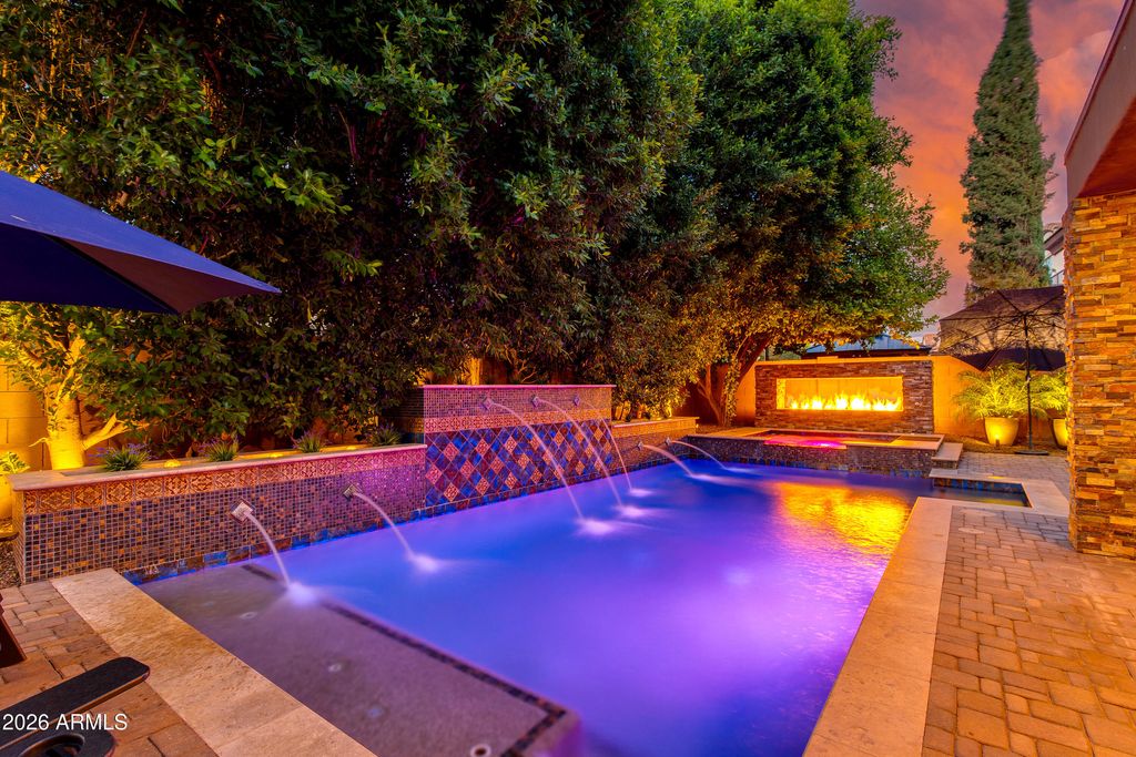 Image 24 of property listing at 904 E MEAD Drive, Chandler, AZ 85249