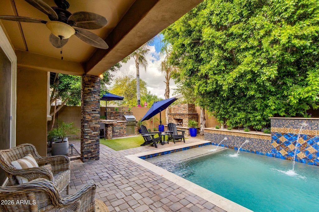 Image 25 of property listing at 904 E MEAD Drive, Chandler, AZ 85249