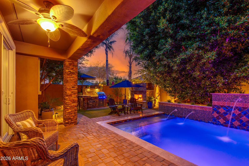 Image 26 of property listing at 904 E MEAD Drive, Chandler, AZ 85249