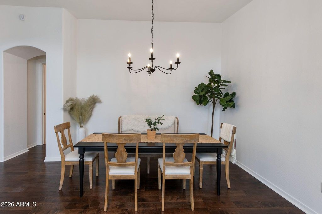 Image 8 of property listing at 904 E MEAD Drive, Chandler, AZ 85249