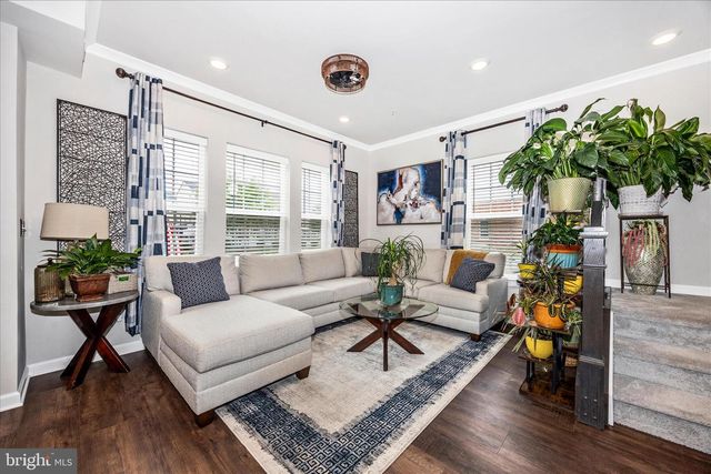 6036 FORUM SQ, Frederick, MD 21703