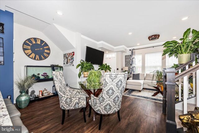 6036 FORUM SQ, Frederick, MD 21703