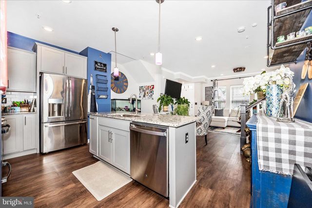 6036 FORUM SQ, Frederick, MD 21703