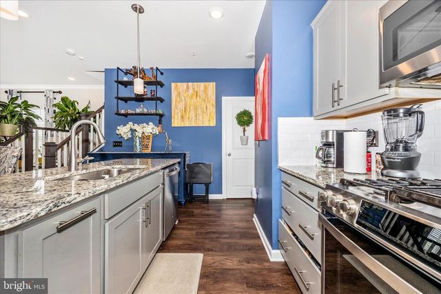 6036 FORUM SQ, Frederick, MD 21703