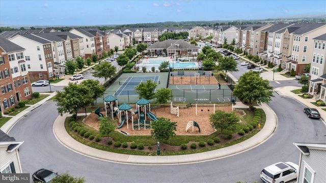 6036 FORUM SQ, Frederick, MD 21703