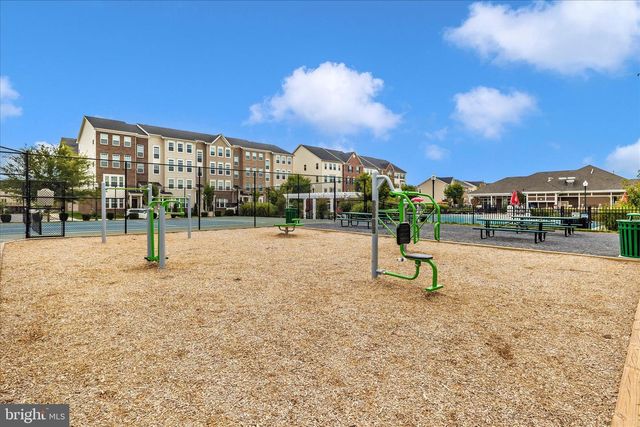 6036 FORUM SQ, Frederick, MD 21703